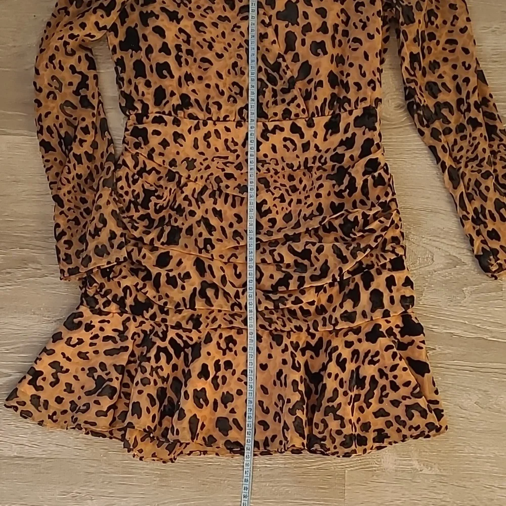 ASTR The Label Nikita Burnout Leopard Print Ruched Mini Dress Med NWT Mob Wife - Picture 13 of 14